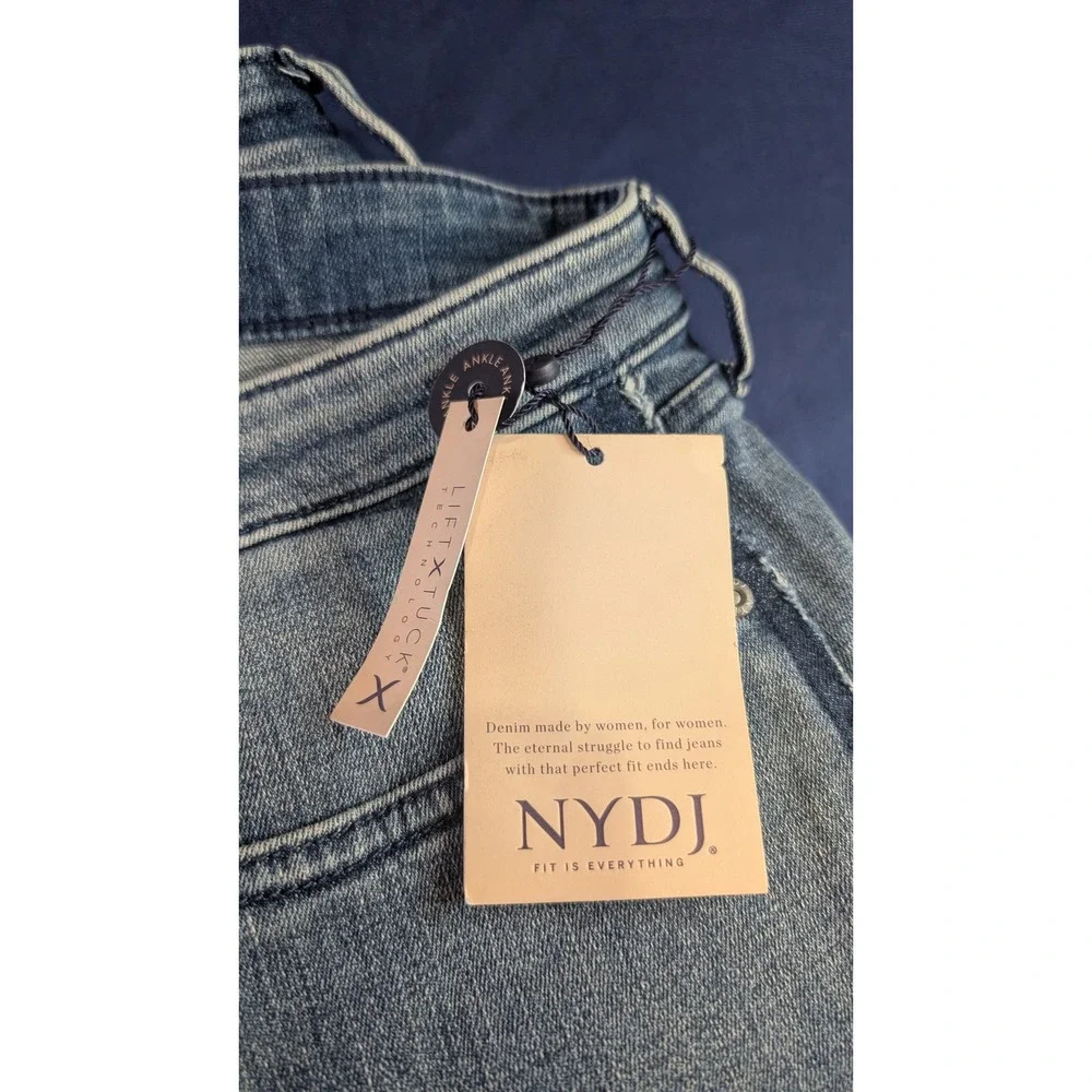 NYDJ Womens 28W Fiona Slim Flare Crop Ankle Jeans Light Wash Fray Hem NWT - Picture 3 of 15